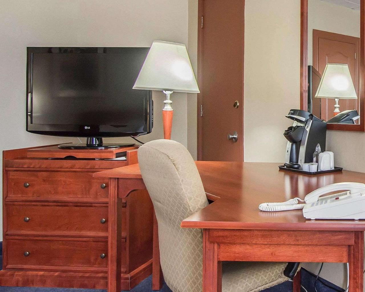 Hotel Danube Bleu Форествил Екстериор снимка